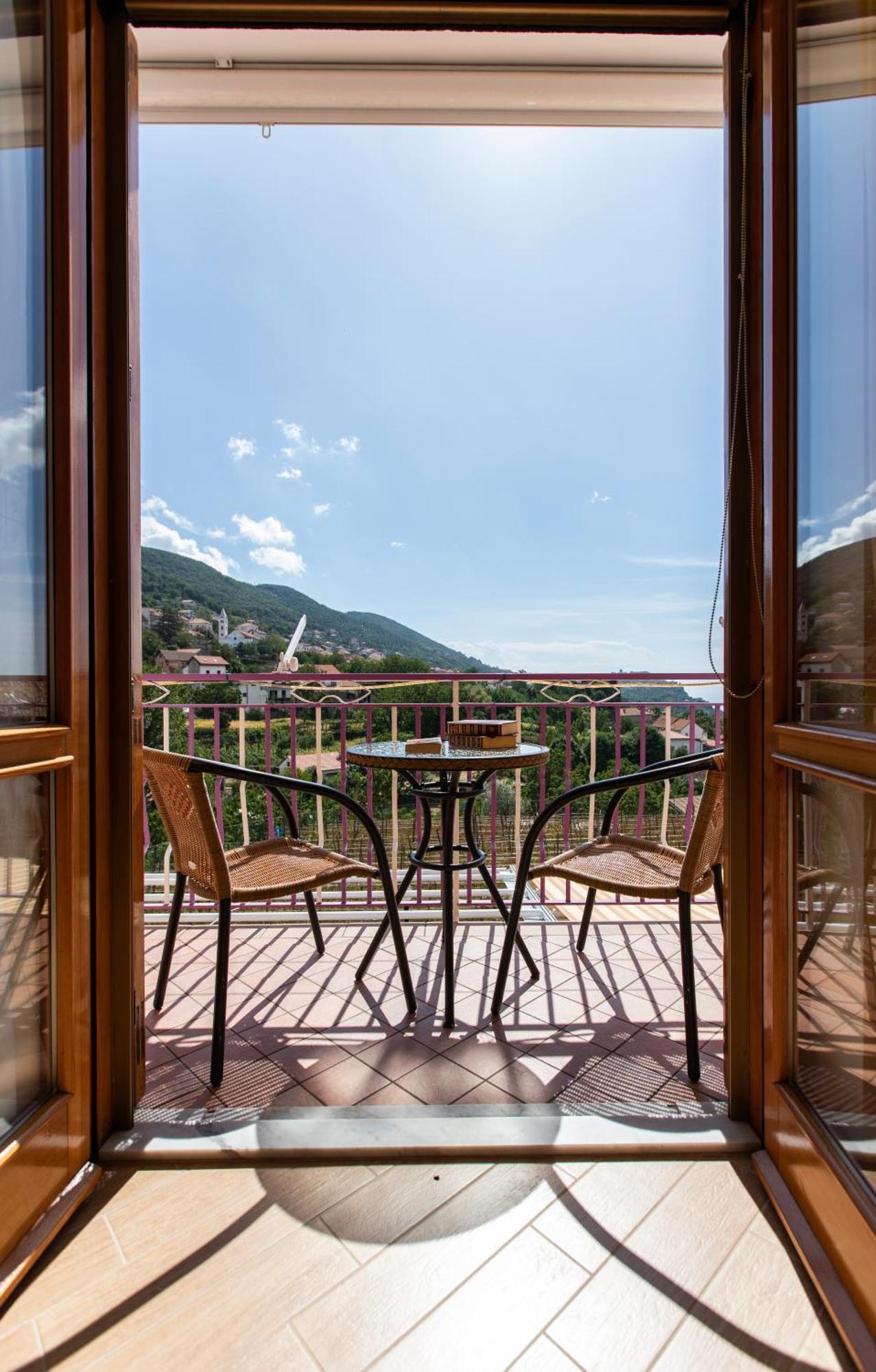 Sant'Anna Bed & Breakfast Аджерола Екстериор снимка
