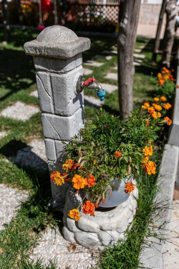 Sant'Anna Bed & Breakfast Аджерола Екстериор снимка